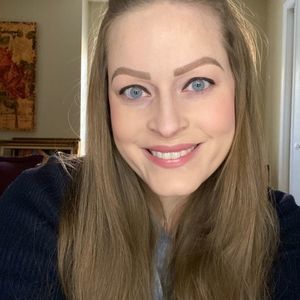 Meet your Posher, Becky